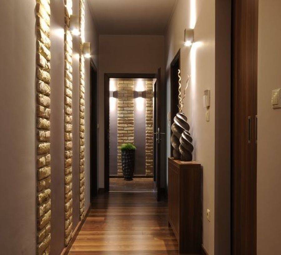 Создаем дизайн длинного коридора в трехкомнатной квартире (40 фото)