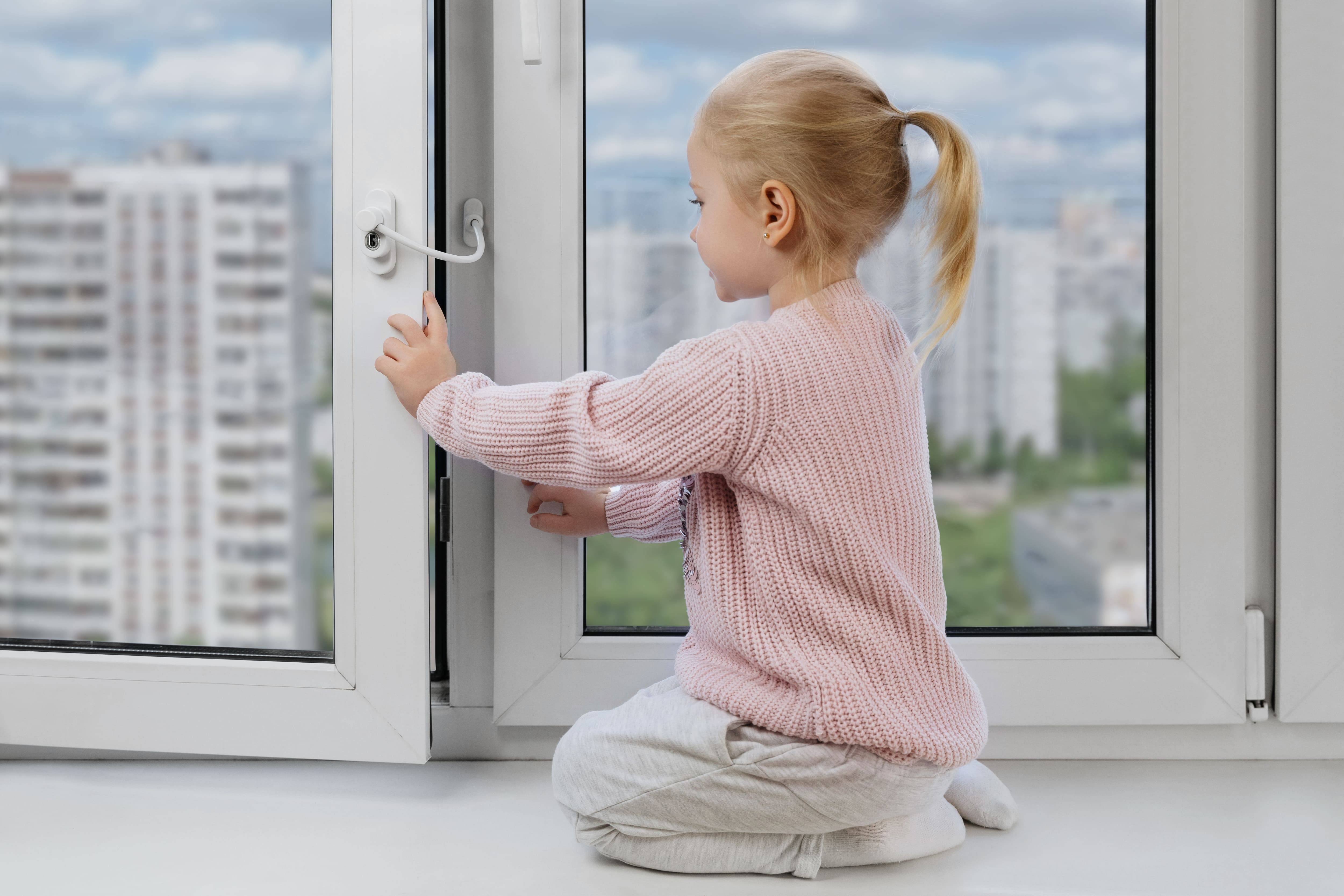 Решетки на пластиковые окна от детей - какие выбрать?