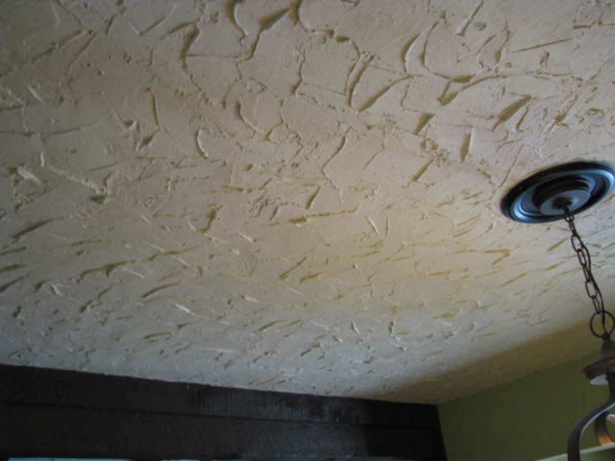 Декоративная штукатурка на потолок: виды и фото, пошаговая инструкция