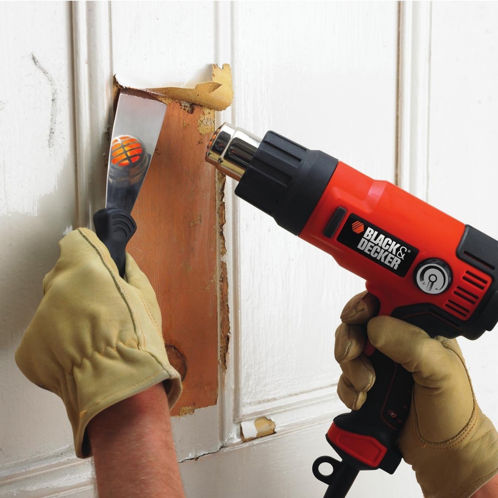 Как удалить водоэмульсионную краску с потолка и стен своими руками