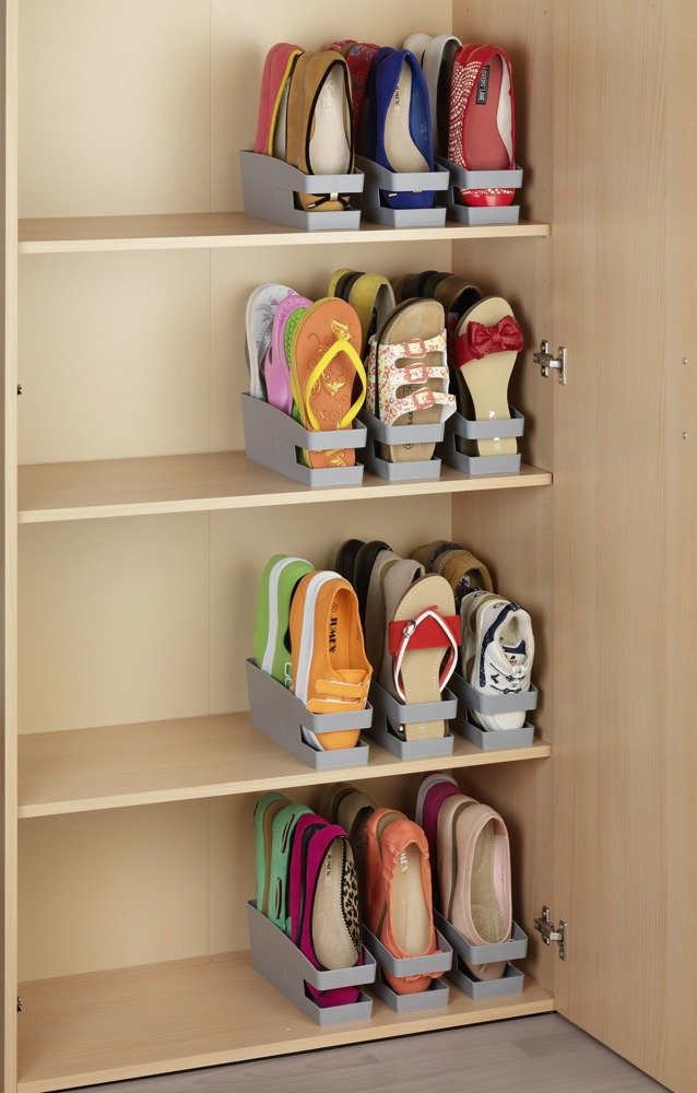 Как правильно хранить обувь: в шкафу, гардеробной комнате, на балконе